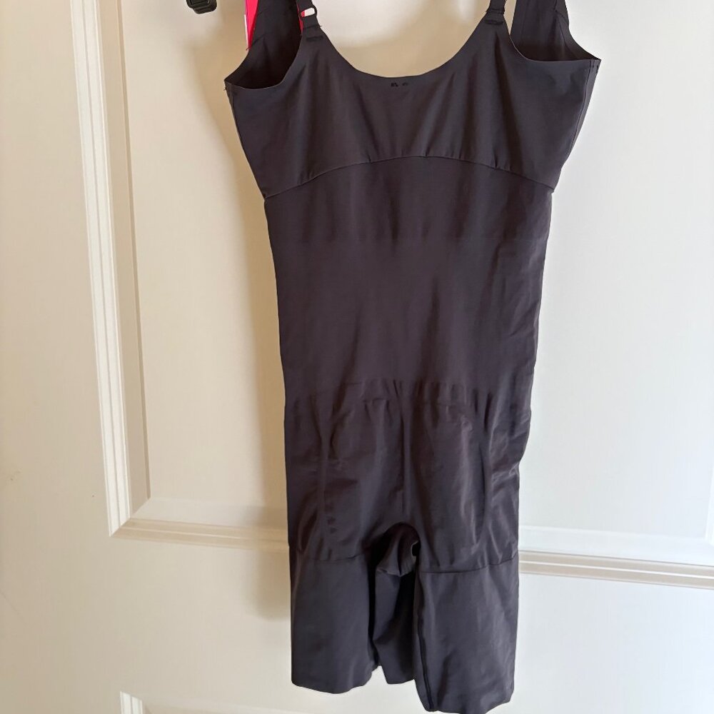 NWT Spanx Shape My Day Open Bust Mid Thigh Bodysuit Shapewear Black Size Small - Picture 5 of 9